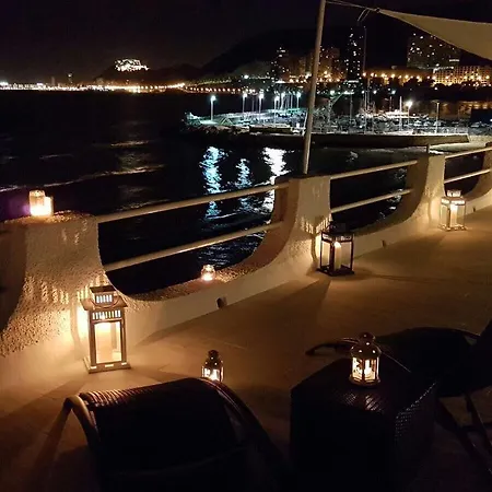 19 Playa Almadraba